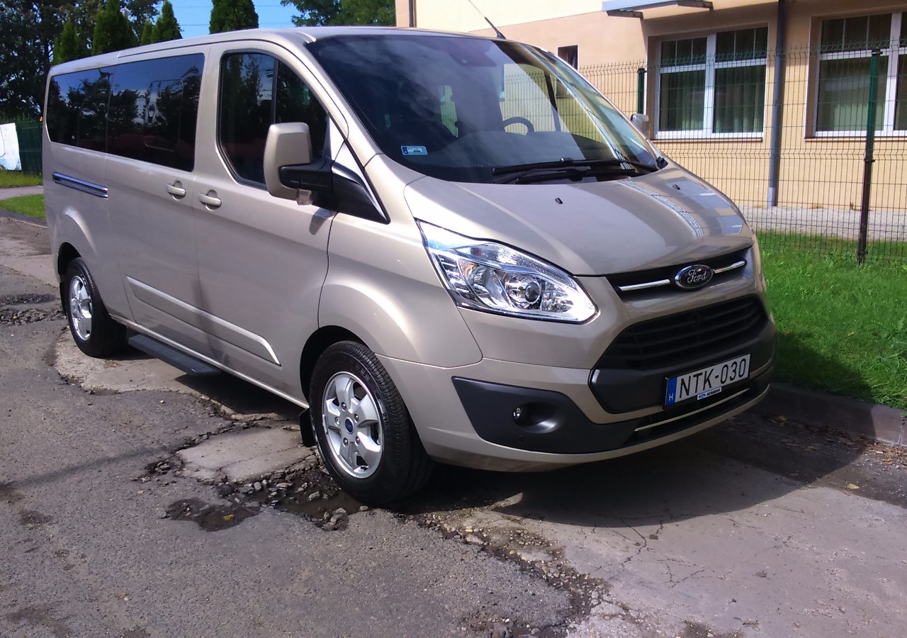ford tourneo custom